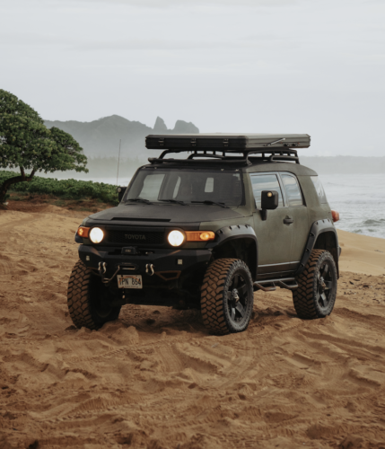 toyota black jeep