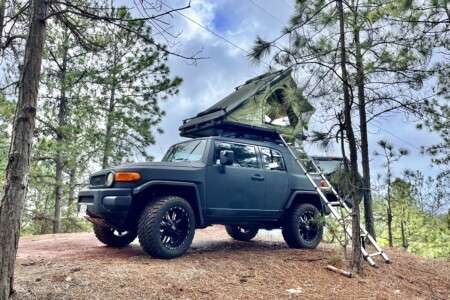 black jeep with rooftop tent