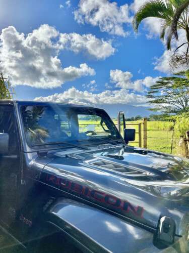 bonnet of Fully Decked 4WD Jeep Gladiator Mojave