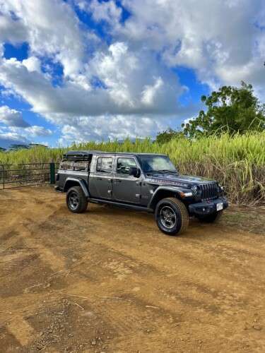 Fully Decked 4WD Jeep Gladiator Mojave in fields